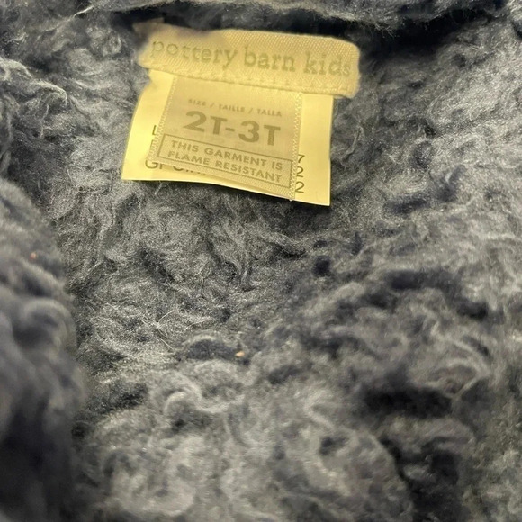 💥HOST PICK💥 Pottery Barn Kids Solid Sherpa Blue  Robe Size 2T-3T - Picture 6 of 9